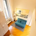 Design E Stile, Rifugio Alighieri A Centro * Milan