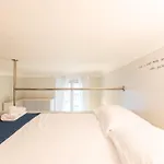 Design E Stile, Rifugio Alighieri A Centro Milan
