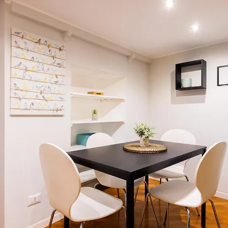Design E Stile, Rifugio Alighieri A Centro Appartement Milaan
